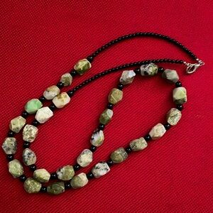 Natural Serpentine and onyx necklace